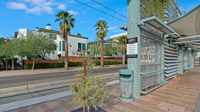 Conveniently Located | Apartments In North Phoenix