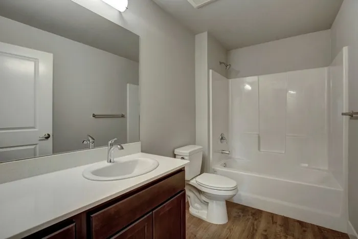 Bathroom with Soak-In Tubs | Apartments for Rent in Lacey WA | Toscana Apartment Homes
