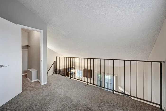 Bedroom | Apartments in Littleton CO | Summit Riverside