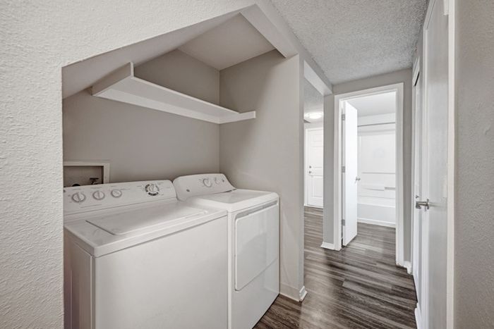 Washer & Dryer | Apartments in Littleton CO | Summit Riverside Apartments