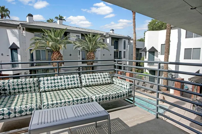 Resort Style Central Patio