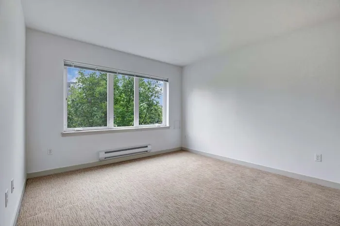 Luxurious Bedroom | Seattle Wa Apartments For Rent | The Noble