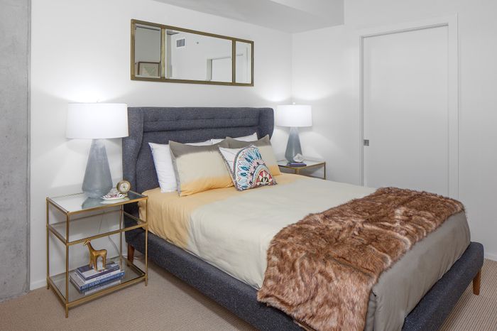 NV unit bedroom