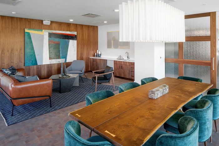 NV clubroom dining