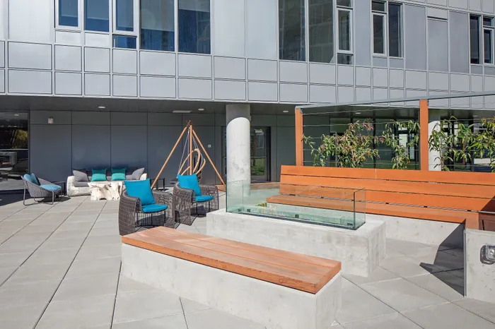 NV rooftop lounge