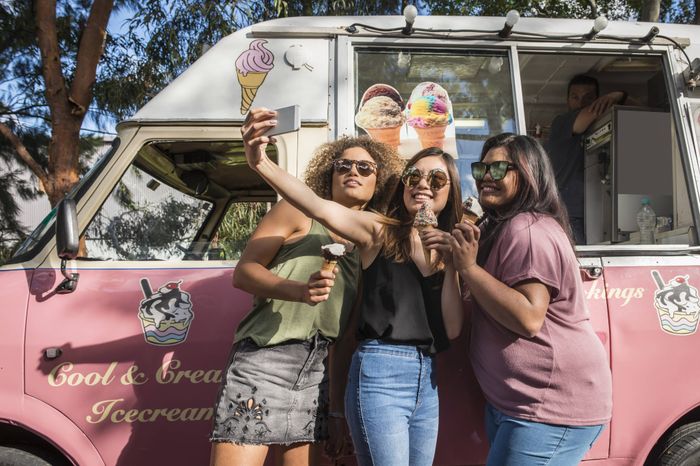 Fun with friends at the food truck event