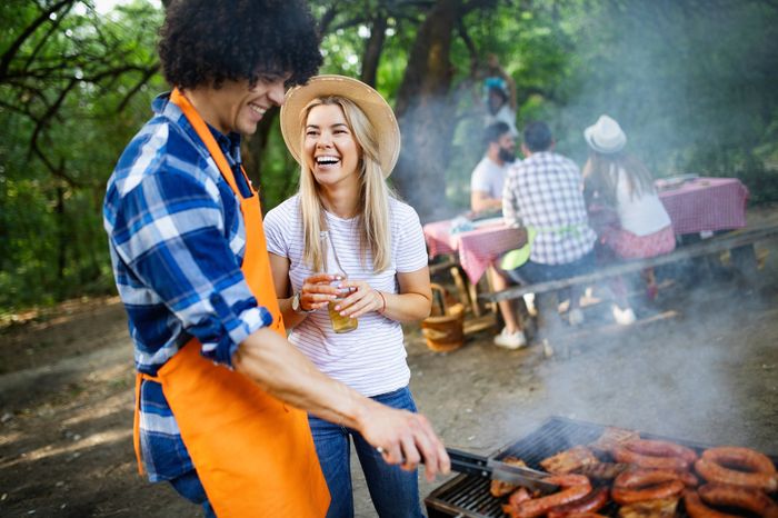Grab dinner with neighbors at the onsite grilling area