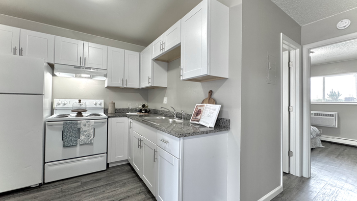 Kitchen & Hallway