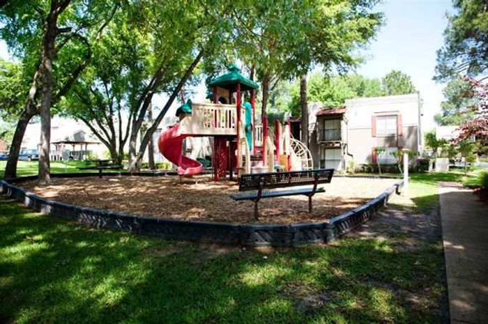 Area to play in the shade