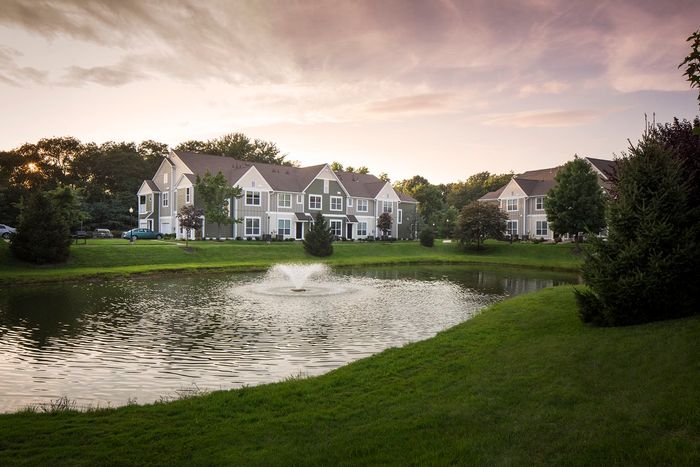 Apartments in Marlton, NJ | Brook View Apartment Homes