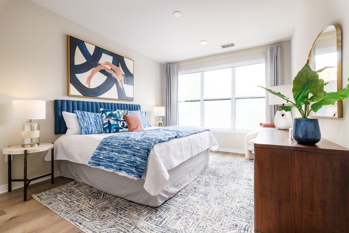 Hedges at Hawthorne - Model Bedroom