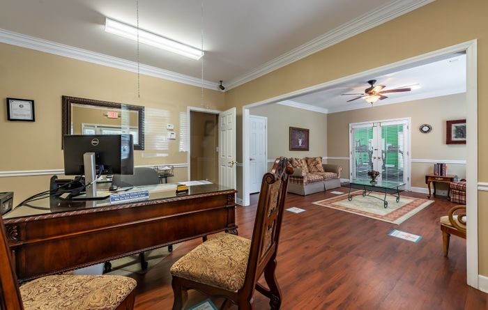 Leasing Office