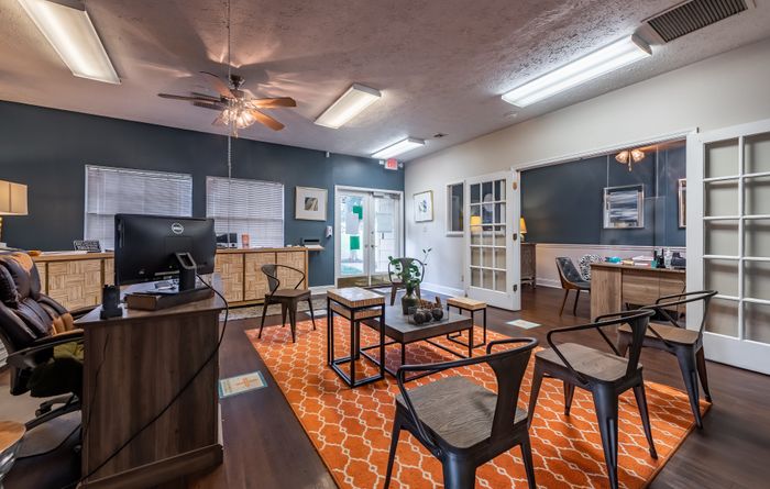 Leasing Office