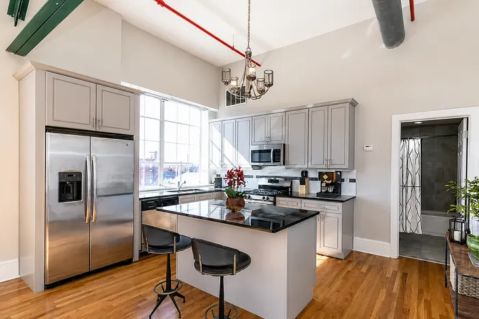 hotelroxykitchen
