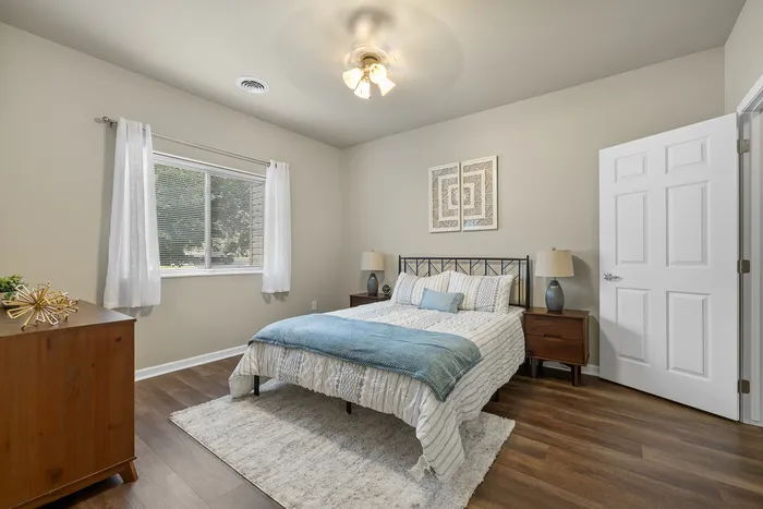 2bd 2ba - Premium Unit