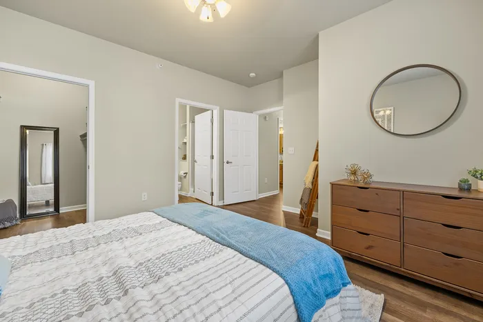 2bd 2ba - Premium Unit