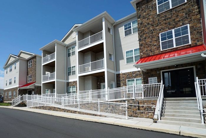 WoodlandHills-Middletown PA- Exterior