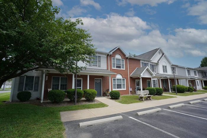 Rockledge Pointe- Williamsport, PA- Exterior