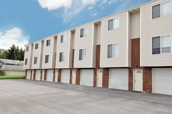 Walton Heights- Altoona, PA-Exterior
