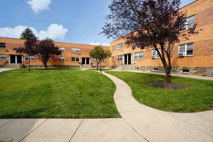 Summit Court- Bala Cynwyd, PA- Exterior