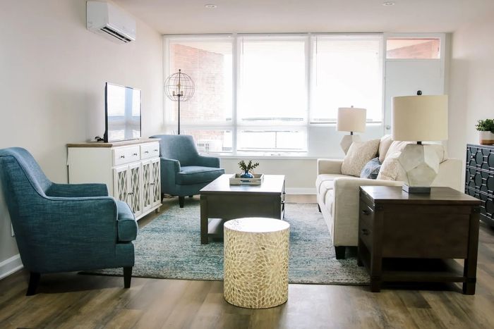 10 Prince Living Room