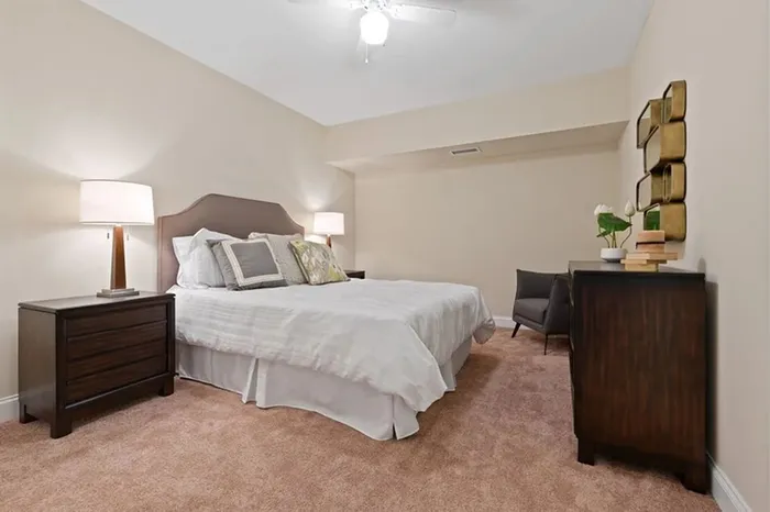 Spacious Bedroom Market Street Flats West Chester