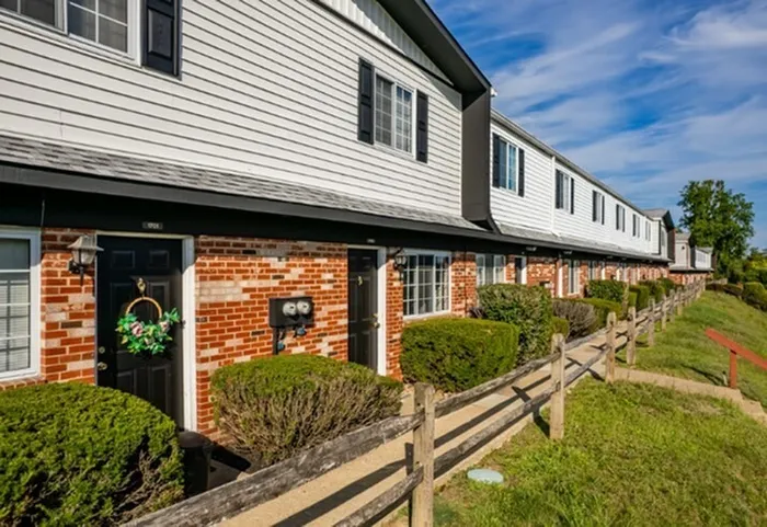 Apartments For Rent Jefferson Hills, PA - Heritage Hills