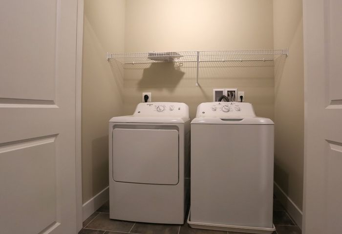 WoodlandHills-Middletown PA- in unit washer dryer