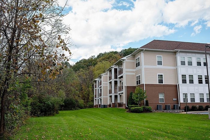 Diamond Pointe - Williamsport, PA - Country Like Setting