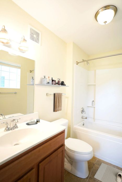Diamond Pointe- Williamsport, PA- Bath