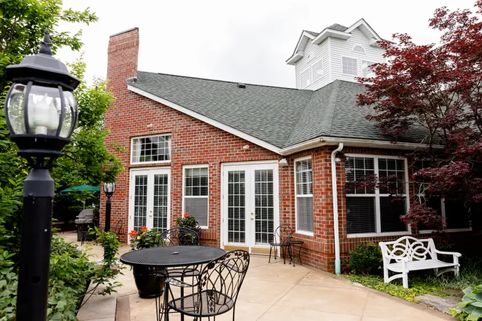 Colts run apartments