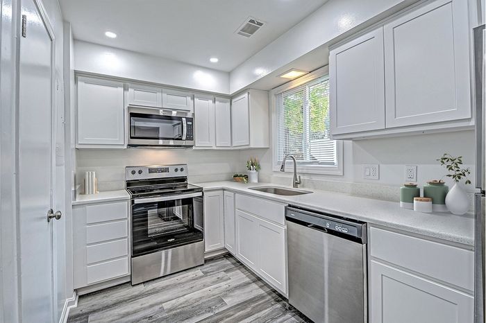 woodside village modern kitchen