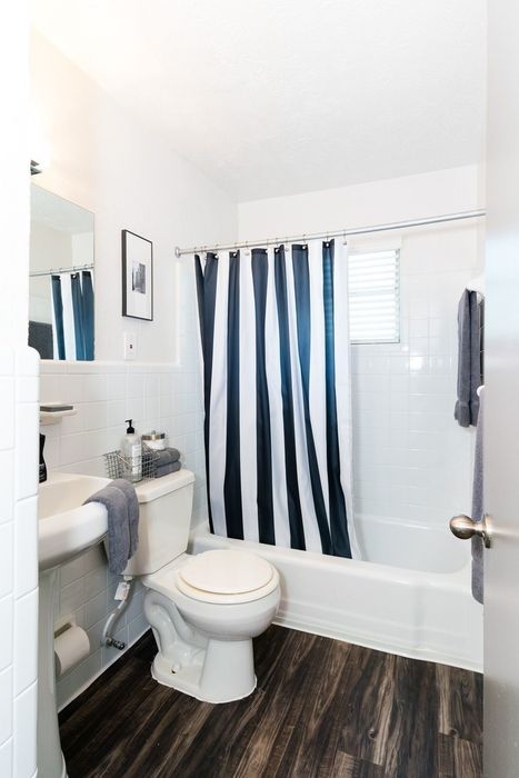 Spacious Bathroom