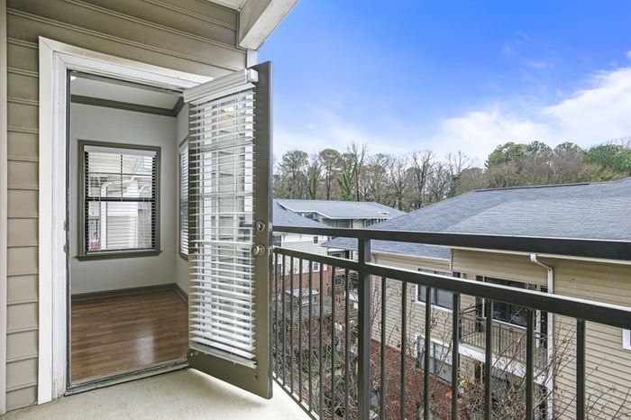 Monroe Place Balcony