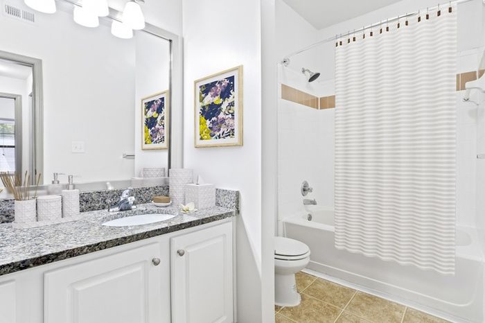 Monroe Place Bathroom