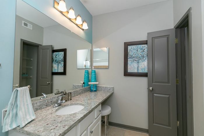 Contemporary Bathroom Finishes