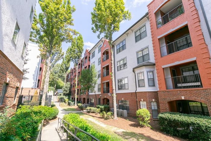 Highland Walk Exterior