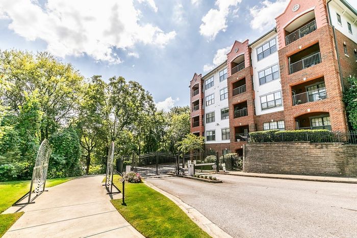 Highland Walk Exterior