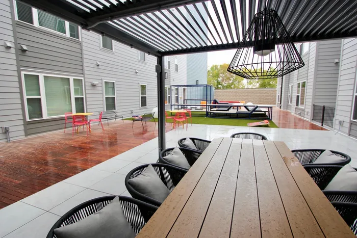 Student Apartments in Champaign, IL | Pacifica on Green