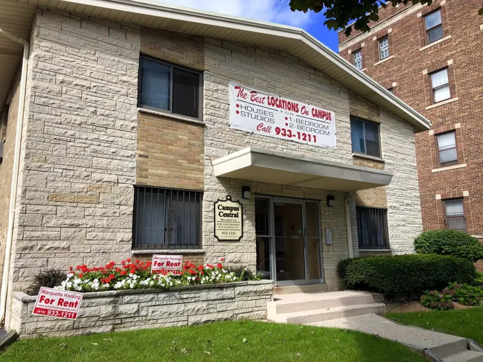Campus Central - Exterior