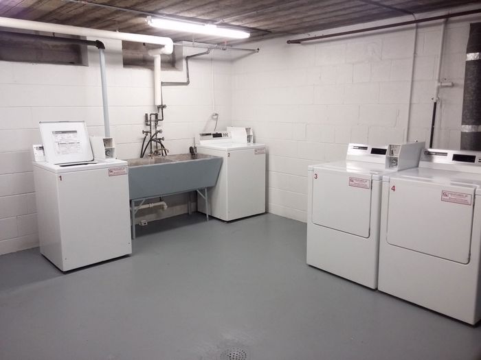 Campus East Studio Apartment - Schulhof Property Management LLC