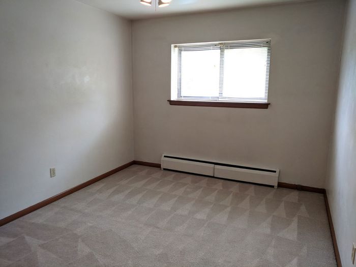 Campus Place Apartment - Schulhof Property Management LLC