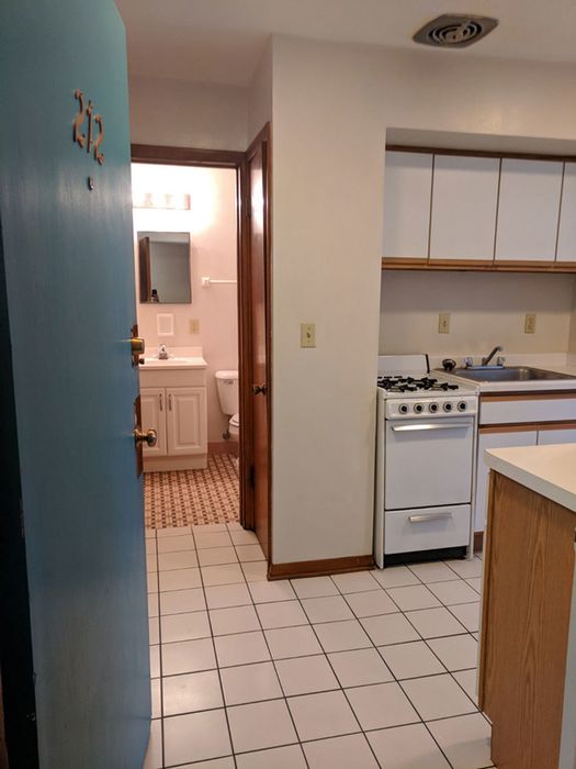 Campus Place Apartment - Schulhof Property Management LLC