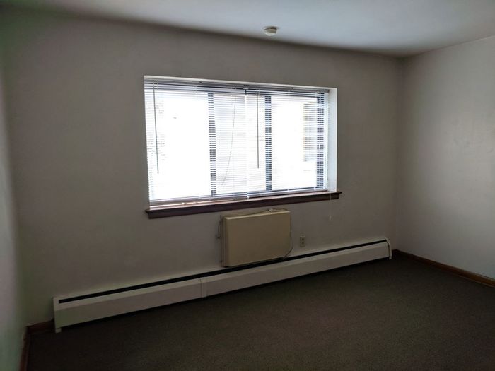 Campus Place Apartment - Schulhof Property Management LLC