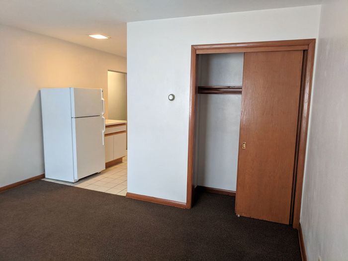 Campus Place Apartment - Schulhof Property Management LLC