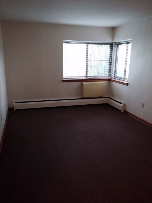 Campus Place Apartment - Schulhof Property Management LLC
