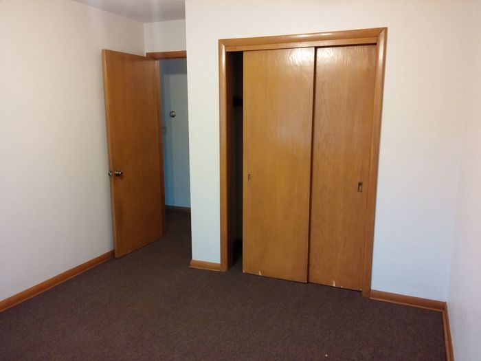 Campus Place Apartment - Schulhof Property Management LLC