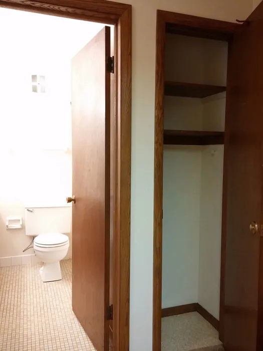 Campus Court Apartments - Schulhof Property Management