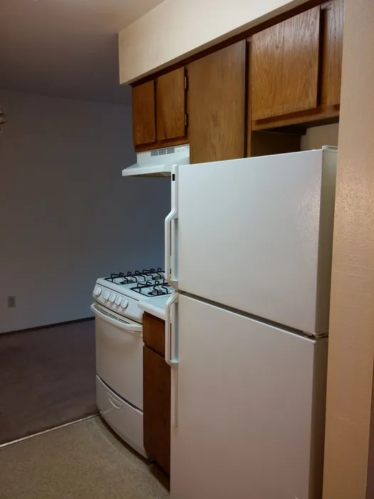 Campus Court Apartments - Schulhof Property Management