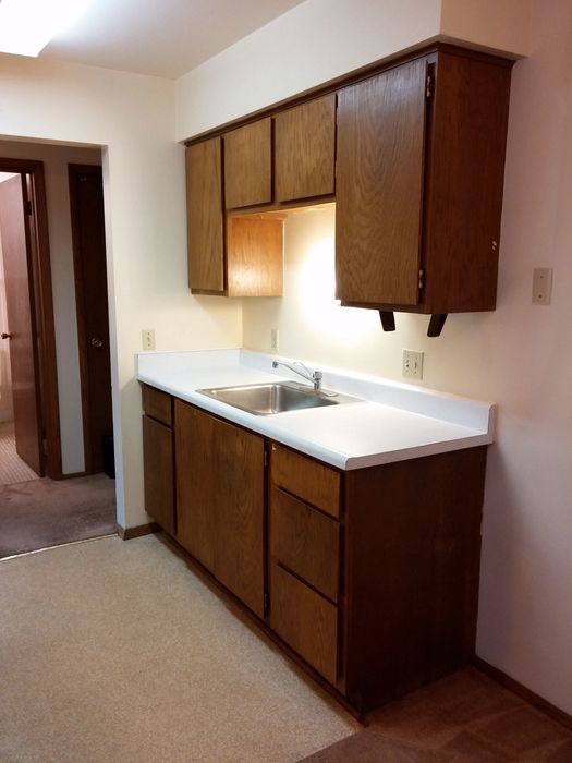 Campus Court Apartments - Schulhof Property Management